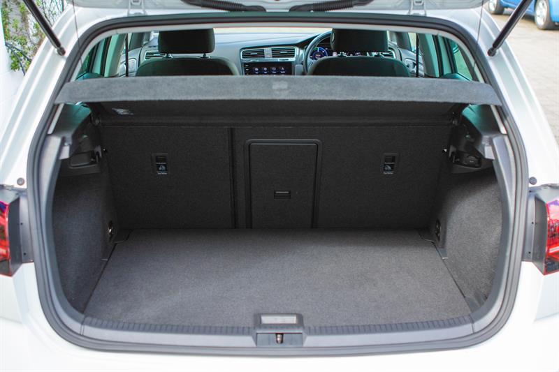 2018 Volkswagen e-Golf Gen 2 36kWh