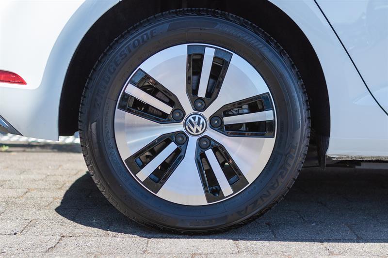 2018 Volkswagen e-Golf Gen 2 36kWh