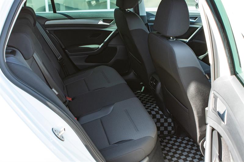 2018 Volkswagen e-Golf Gen 2 36kWh