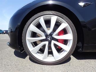 2019 Tesla Model 3 Performance