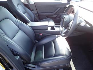 2019 Tesla Model 3 Performance