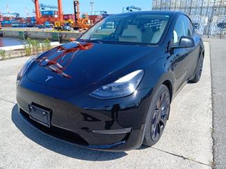 2023 Tesla Model Y AWD Performance