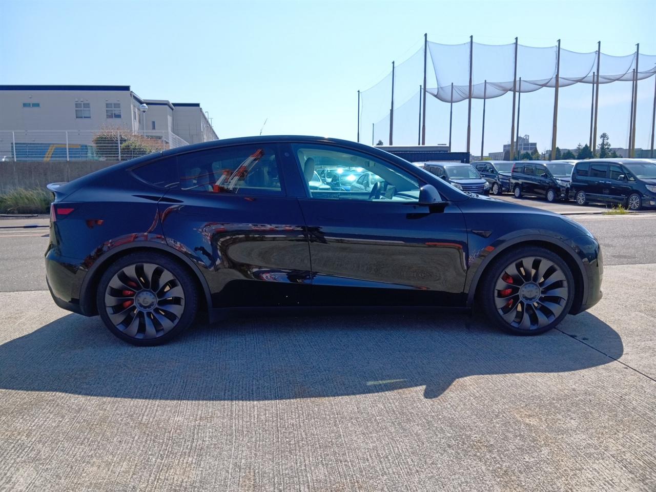 2023 Tesla Model Y AWD Performance