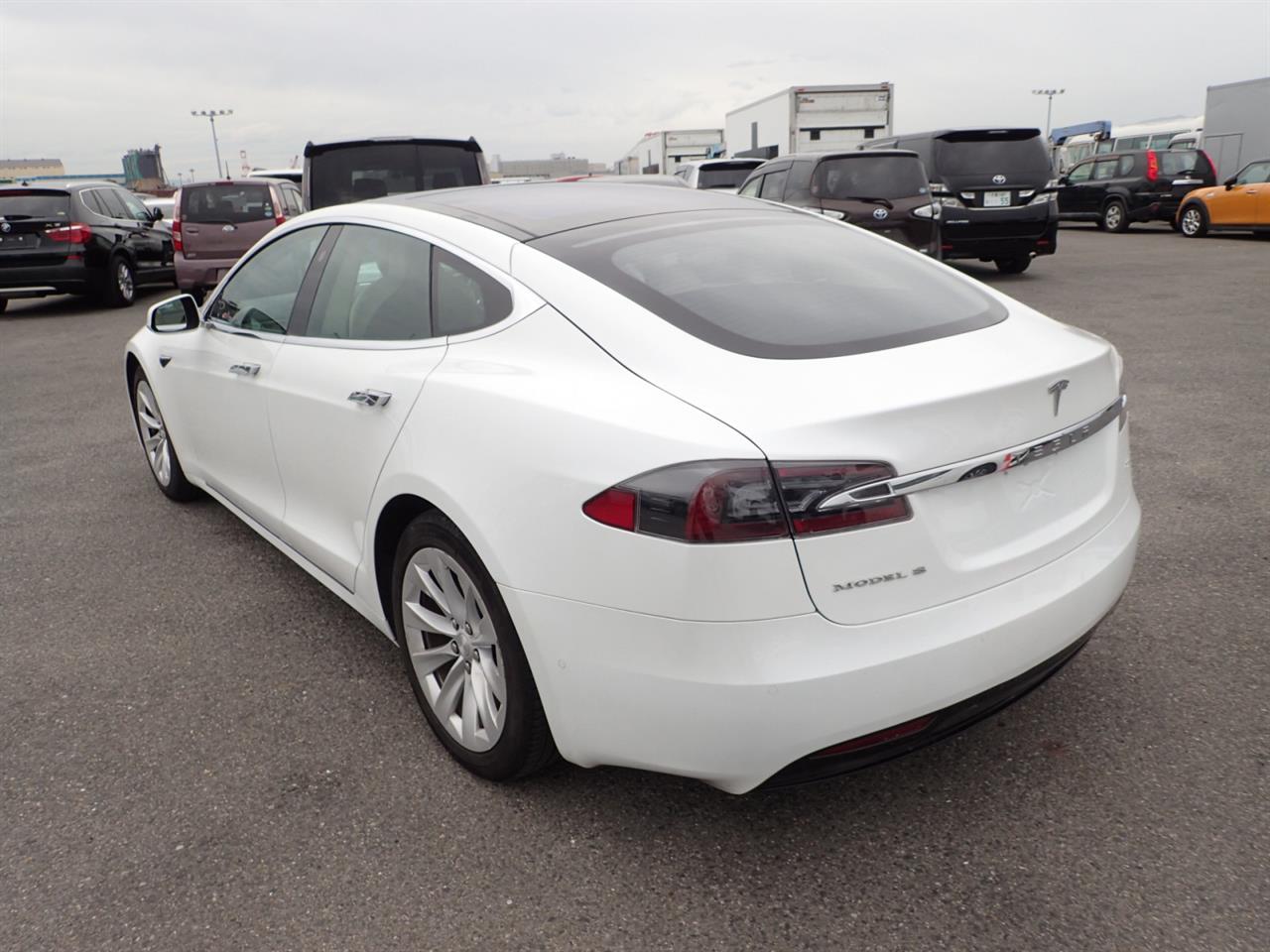 2017 Tesla Model S 75 Facelift