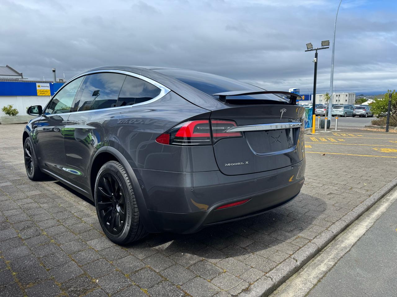 2017 Tesla Model X 100D 6 Seat Long Range