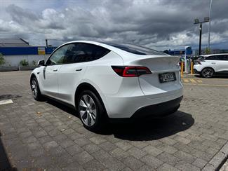 2022 Tesla Model Y REAR WHEEL DRIVE 60K