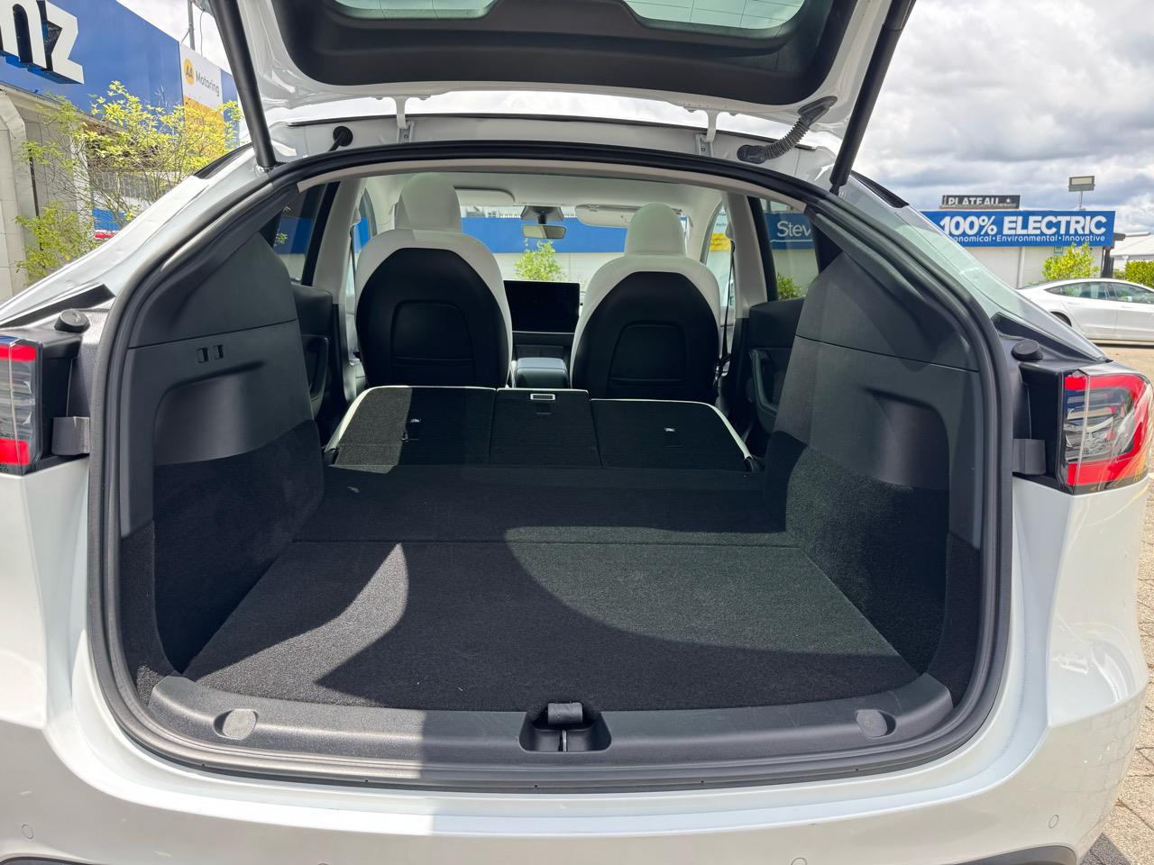 2022 Tesla Model Y REAR WHEEL DRIVE 60K