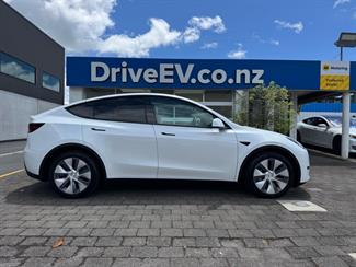 2022 Tesla Model Y REAR WHEEL DRIVE 60K