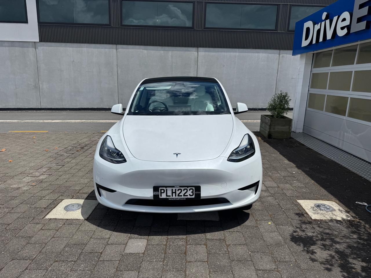 2022 Tesla Model Y REAR WHEEL DRIVE 60K