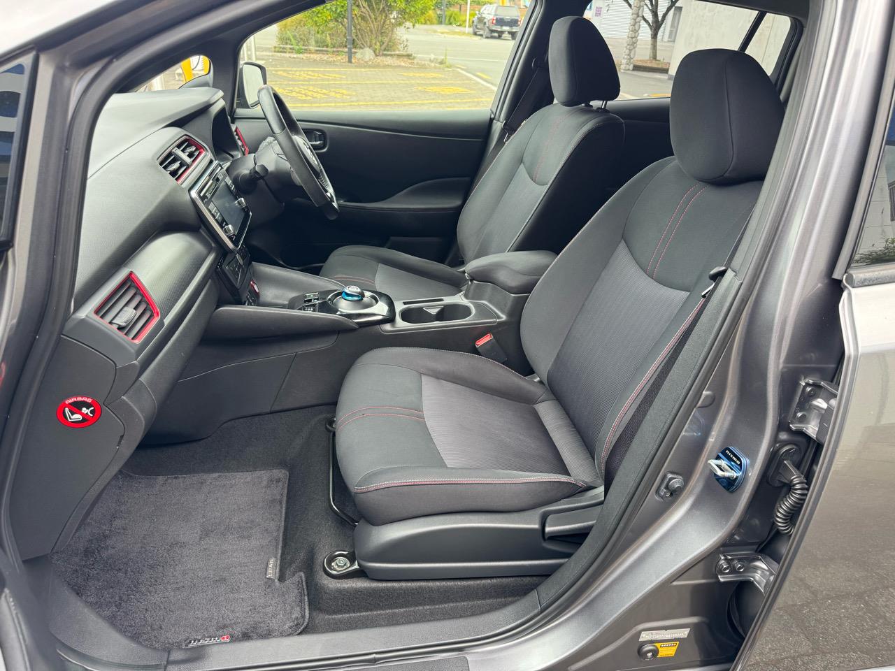 2018 Nissan LEAF VIVNE 50kWh Nismo