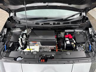 2018 Nissan LEAF VIVNE 50kWh Nismo