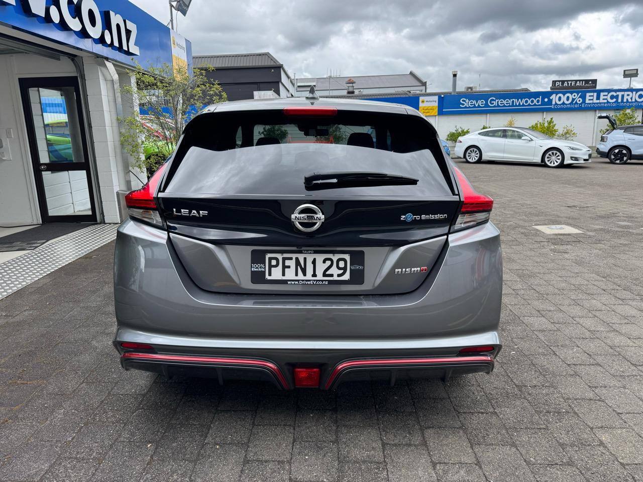 2018 Nissan LEAF VIVNE 50kWh Nismo