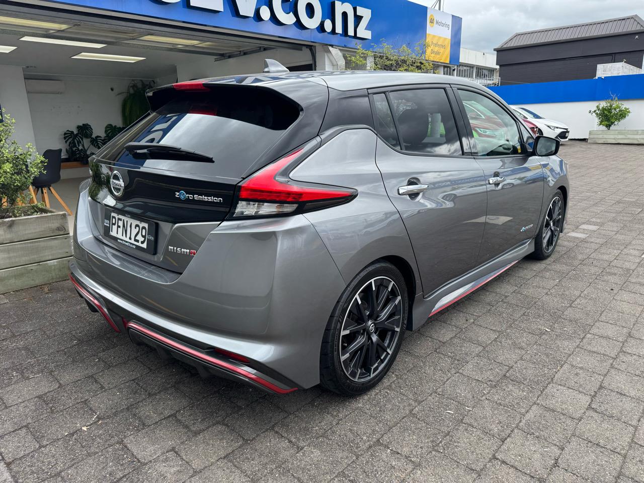 2018 Nissan LEAF VIVNE 50kWh Nismo