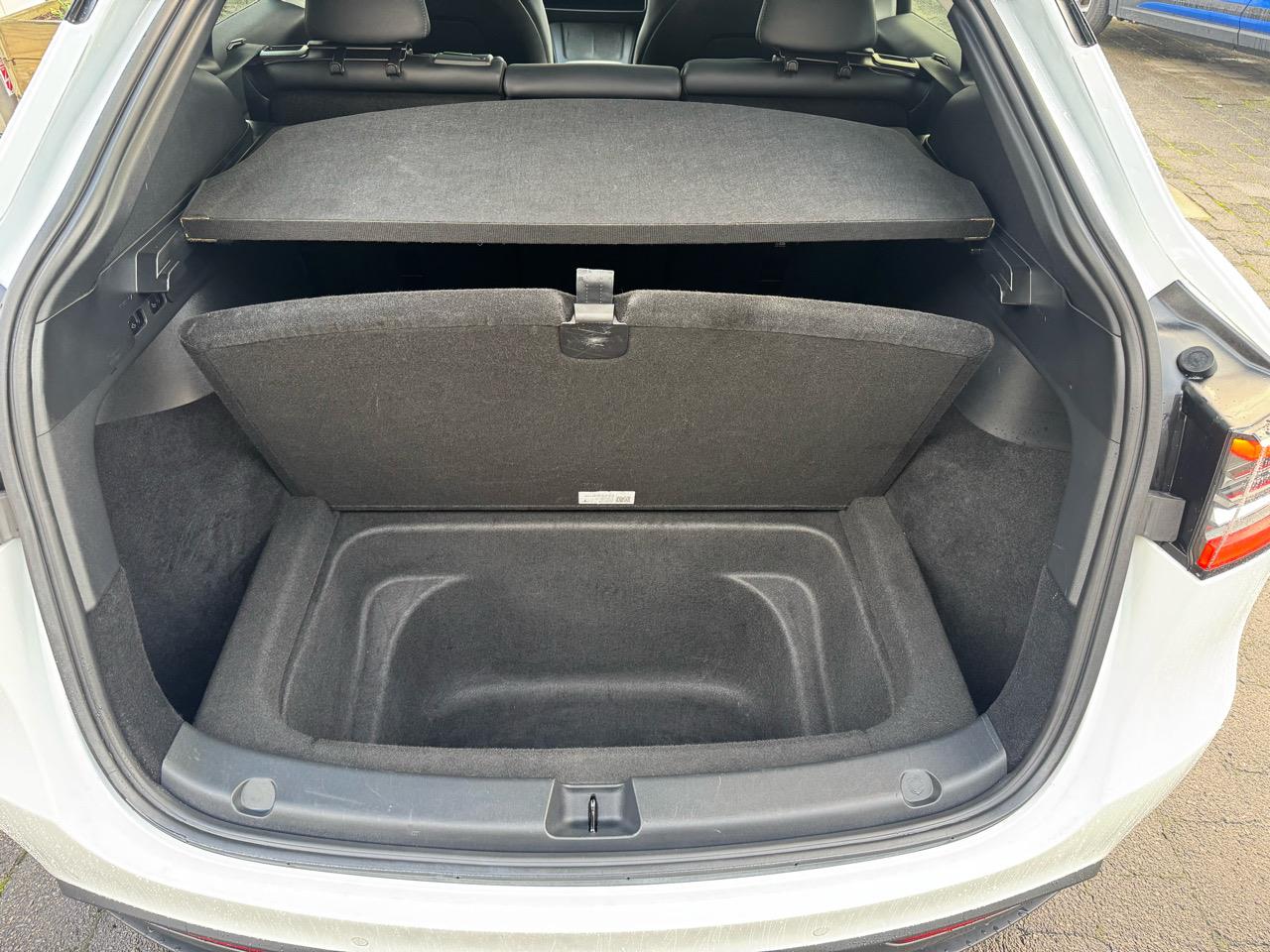 2022 Tesla Model Y Rear Wheel Drive
