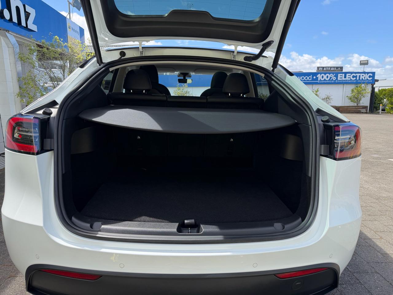 2023 Tesla Model Y RWD 60kWh LFP