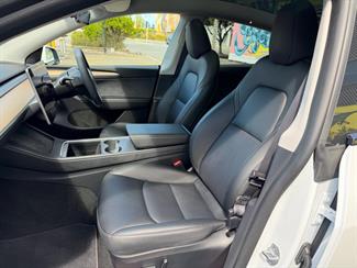 2023 Tesla Model Y RWD 60kWh LFP