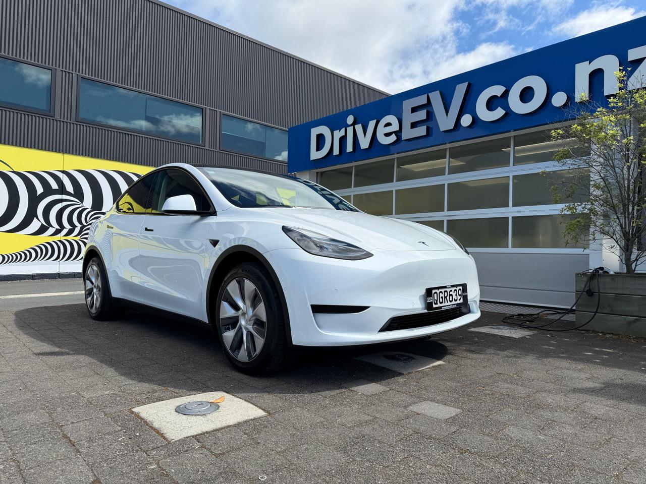 2023 Tesla Model Y RWD 60kWh LFP