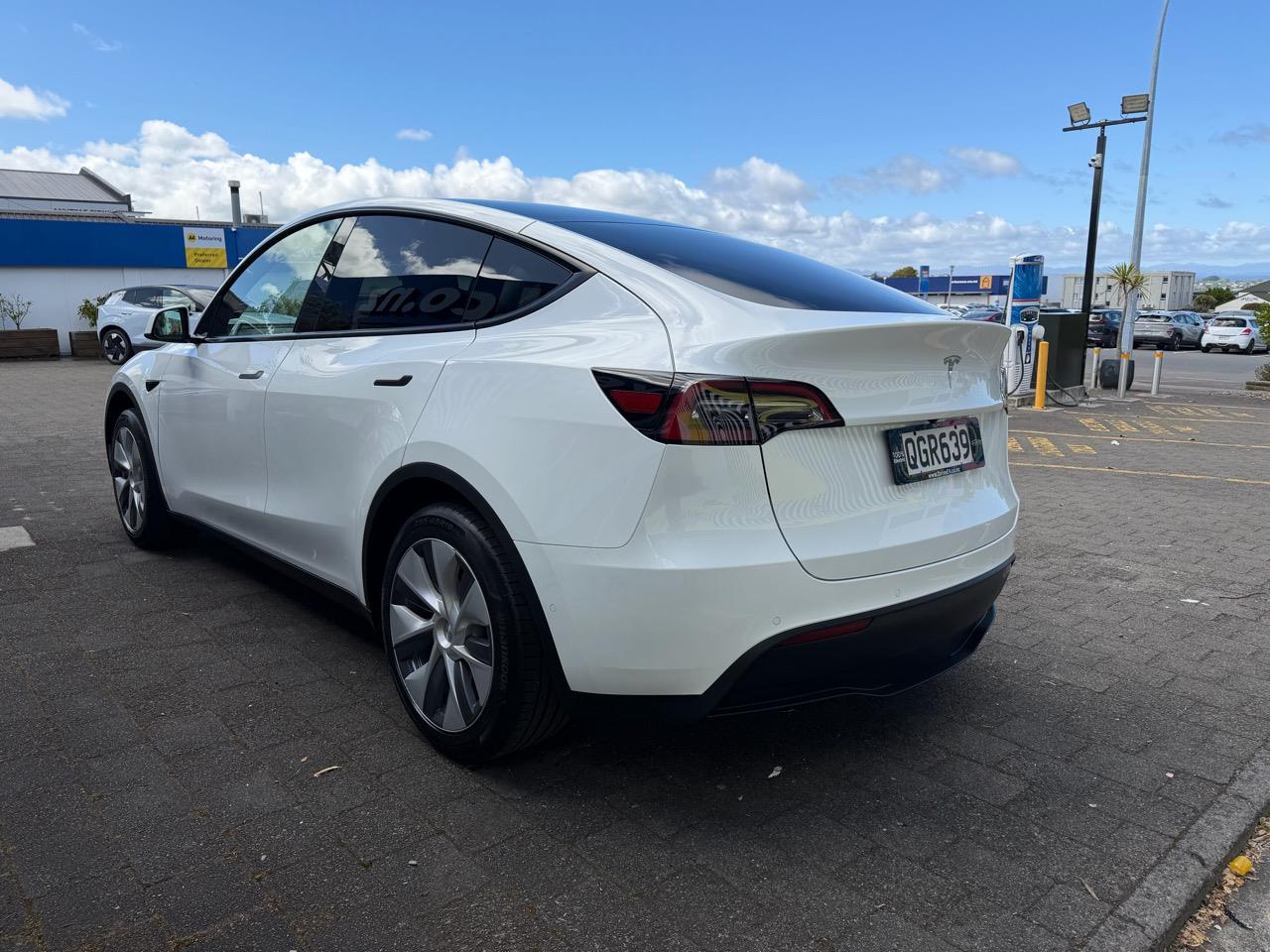2023 Tesla Model Y RWD 60kWh LFP