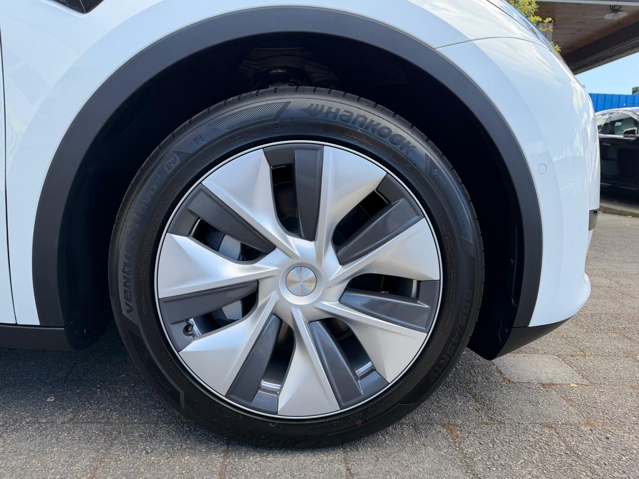 2023 Tesla Model Y RWD 60kWh LFP