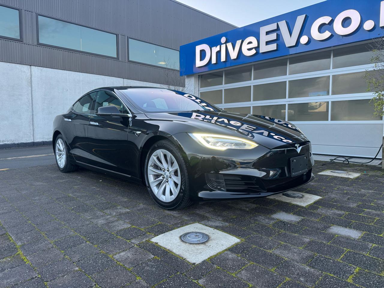 2017 Tesla Model S 75 Facelift