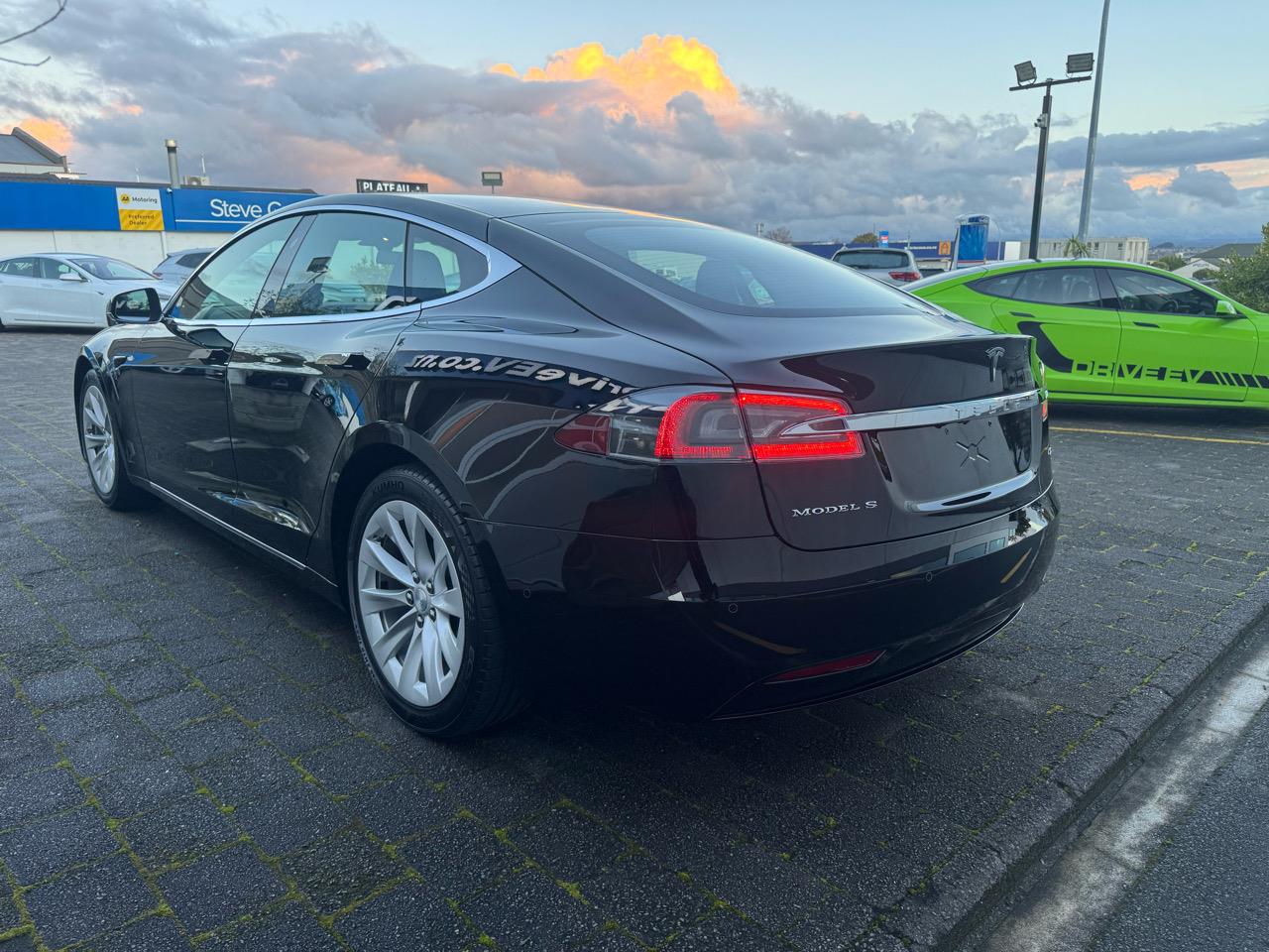 2017 Tesla Model S 75 Facelift