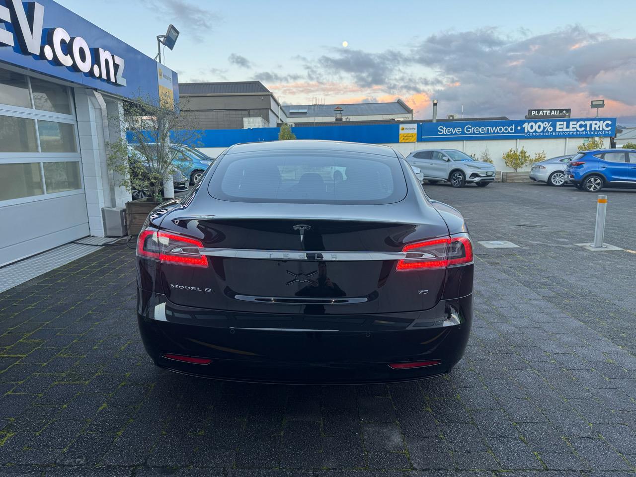 2017 Tesla Model S 75 Facelift