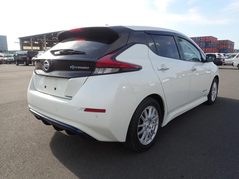 2018 Nissan LEAF 40kWh ZE1 X With Pro Pilot 