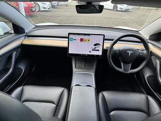 2021 Tesla Model 3 SR + Refresh LFP