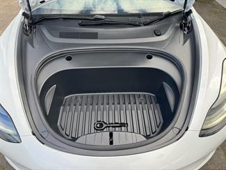 2021 Tesla Model 3 SR + Refresh LFP