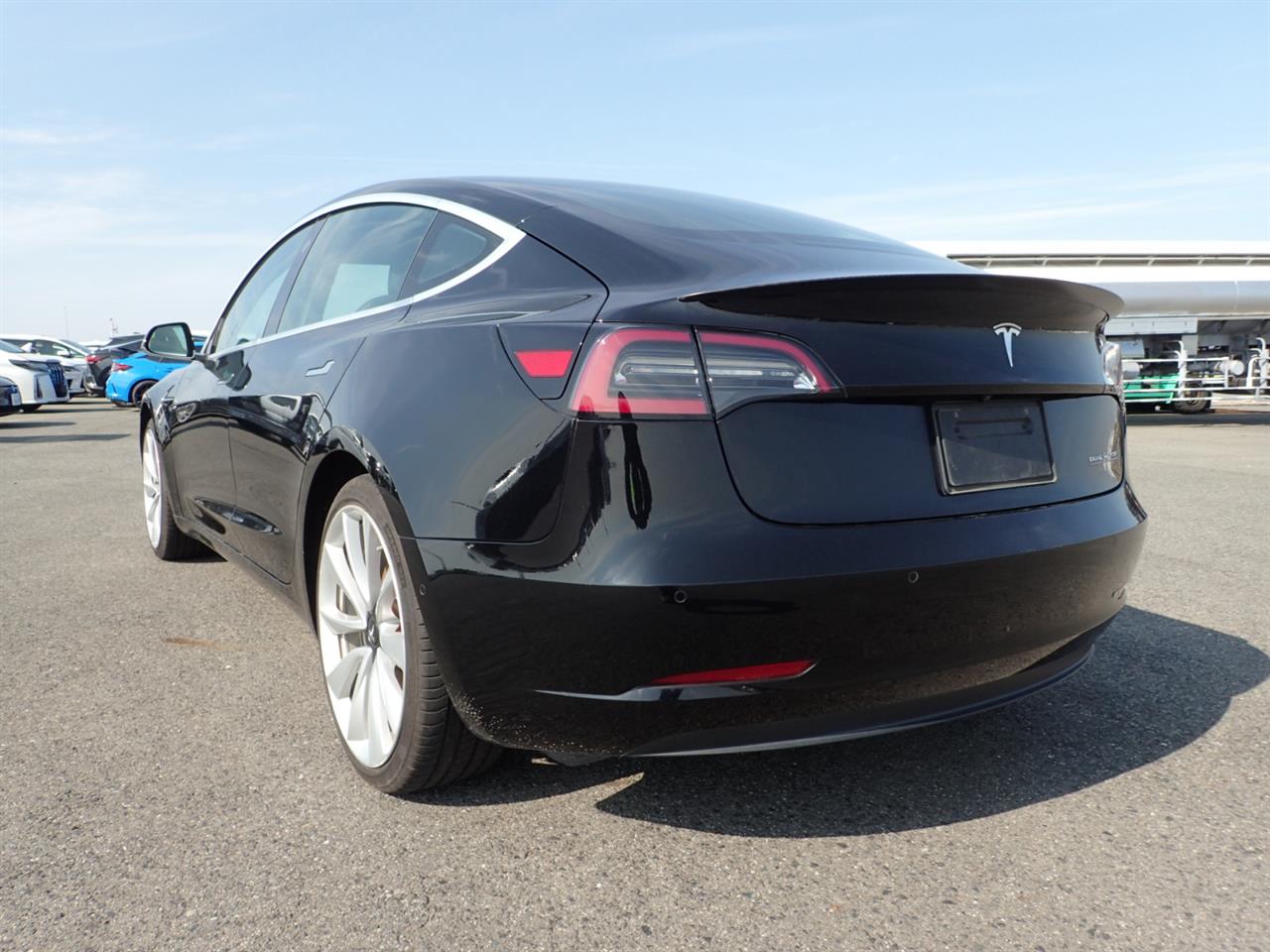 2019 Tesla Model 3 Performance