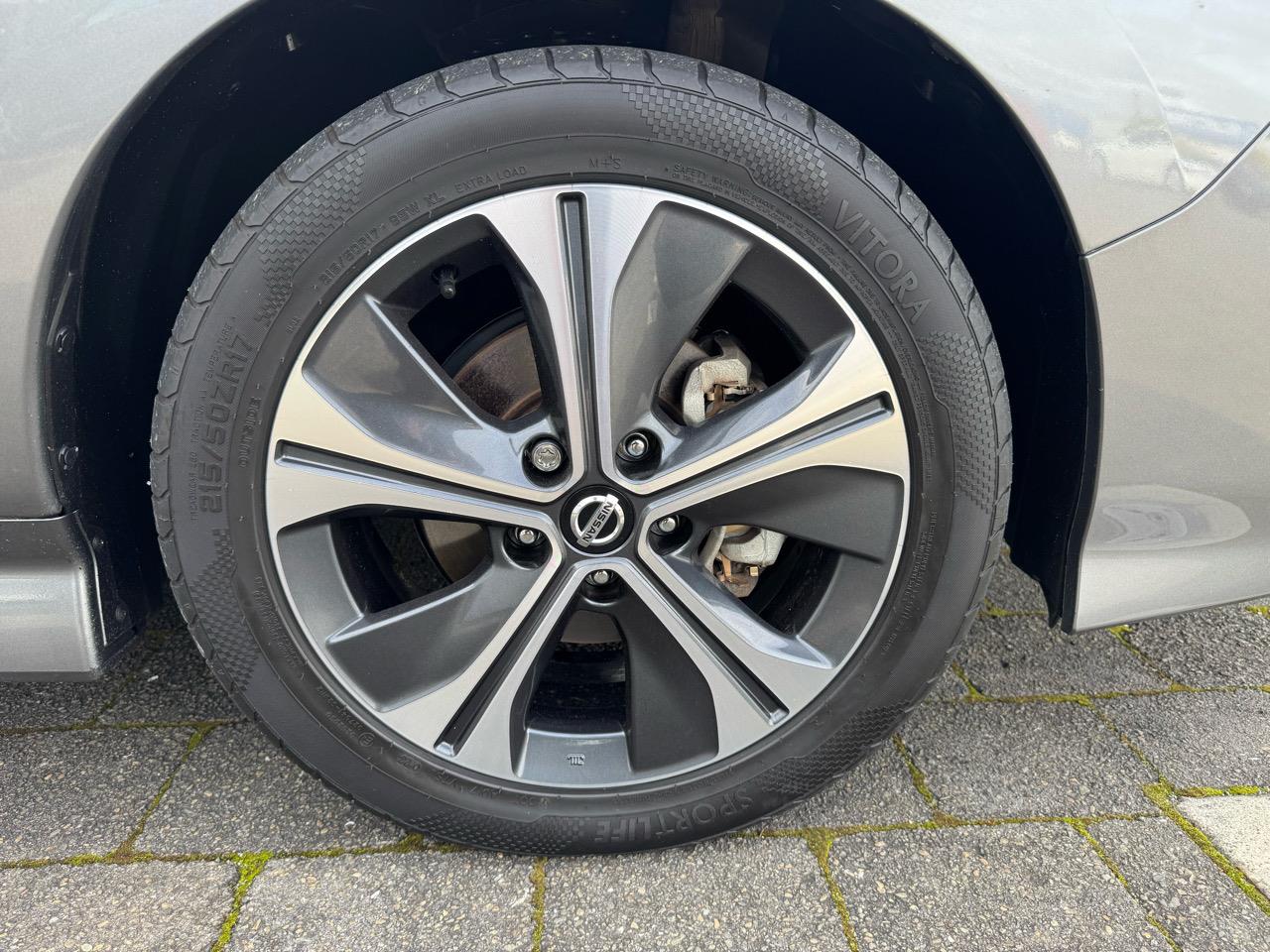 2018 Nissan LEAF 40kWh Launch Edition 2.0