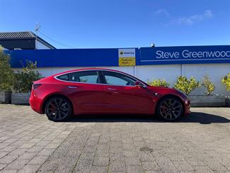 2020 Tesla Model 3 Performance