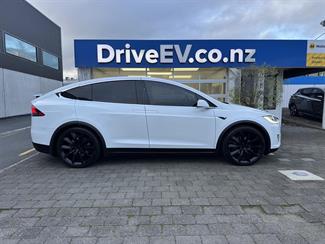 2017 Tesla Model X 90D 6 Seat