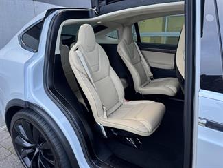 2017 Tesla Model X 90D 6 Seat