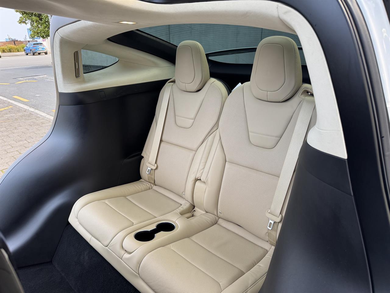 2017 Tesla Model X 90D 6 Seat