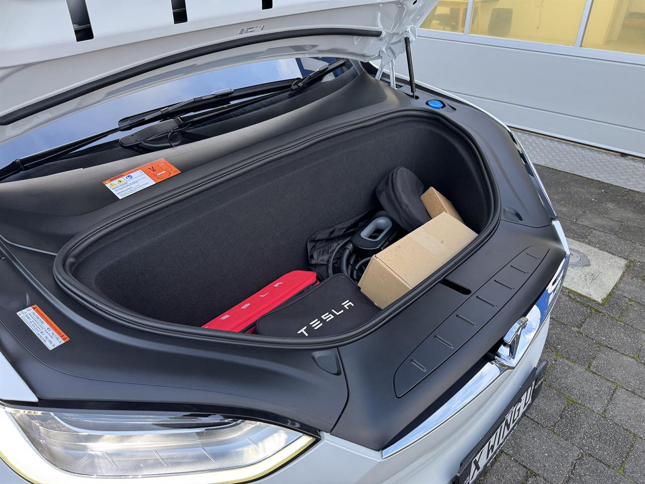 2017 Tesla Model X 90D 6 Seat