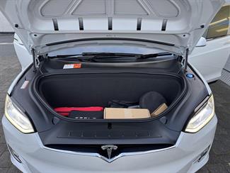 2017 Tesla Model X 90D 6 Seat