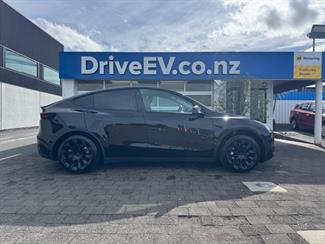 2023 Tesla Model Y REAR WHEEL DRIVE 60K