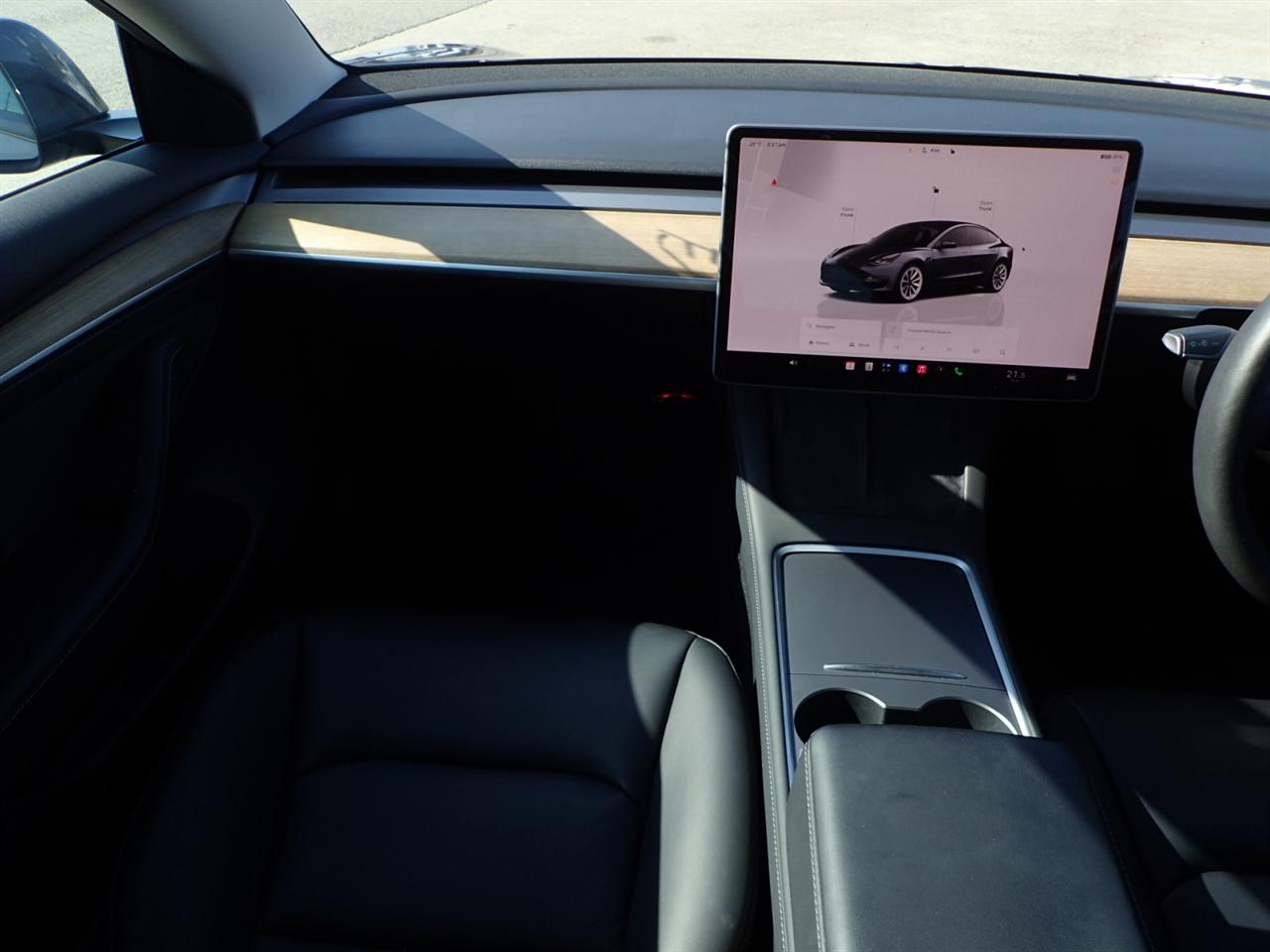 2022 Tesla Model 3 AWD Long Range - Refresh Model AMD Ryzen