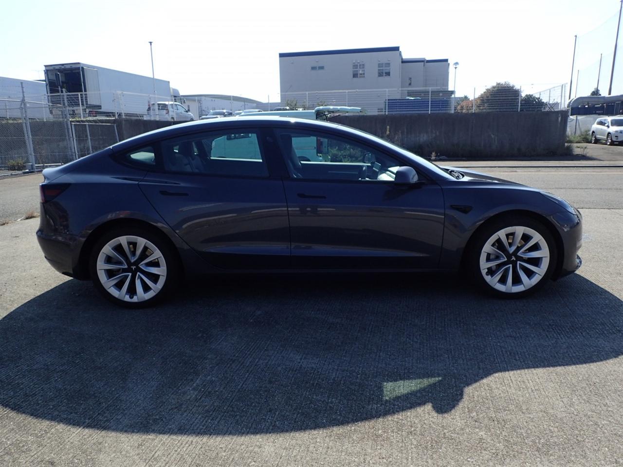 2022 Tesla Model 3 AWD Long Range - Refresh Model AMD Ryzen