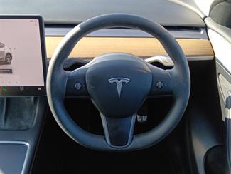 2022 Tesla Model Y RWD 60kWh LFP