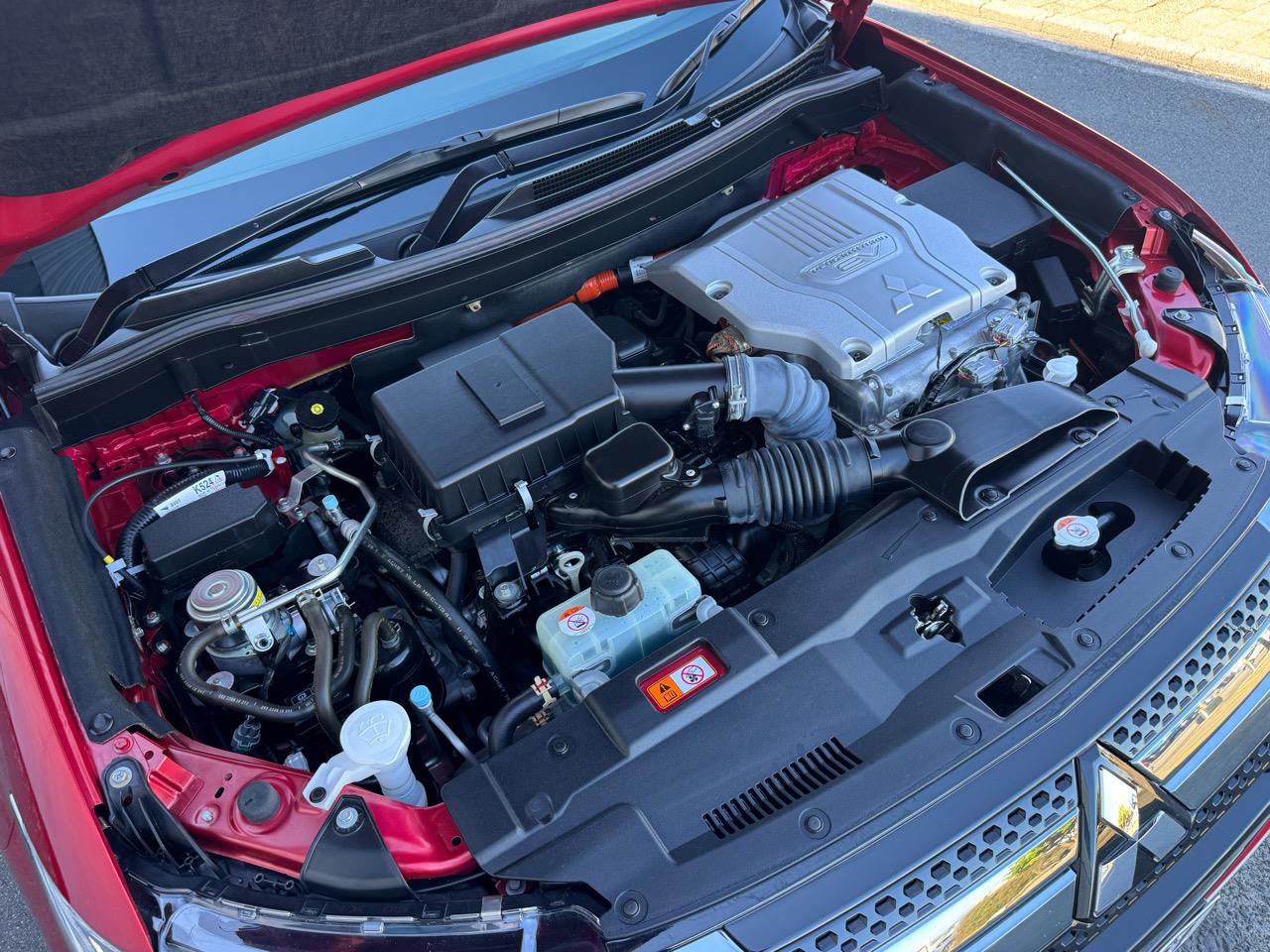 2020 Mitsubishi Outlander VRX PHEV/4WD/AT