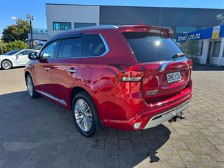 2020 Mitsubishi Outlander VRX PHEV/4WD/AT