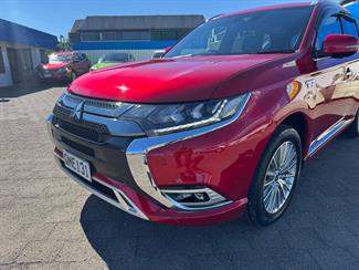 2020 Mitsubishi Outlander VRX PHEV/4WD/AT