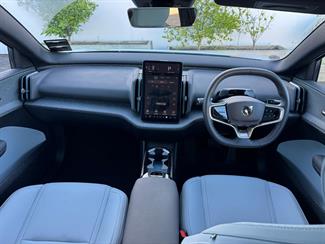 2024 Volvo EX30 Extended Range 69kWh