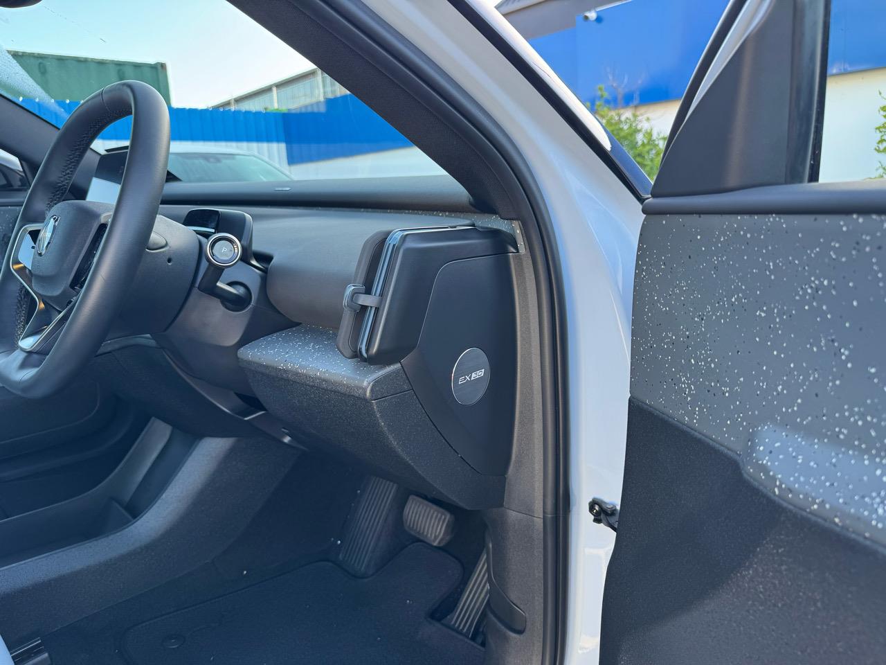 2024 Volvo EX30 Extended Range 69kWh