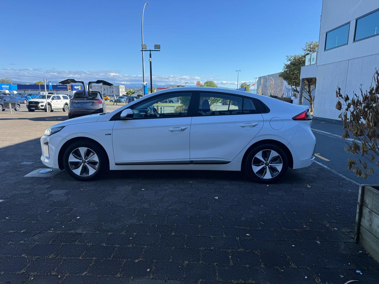 2017 Hyundai Ioniq Electric 28kWh