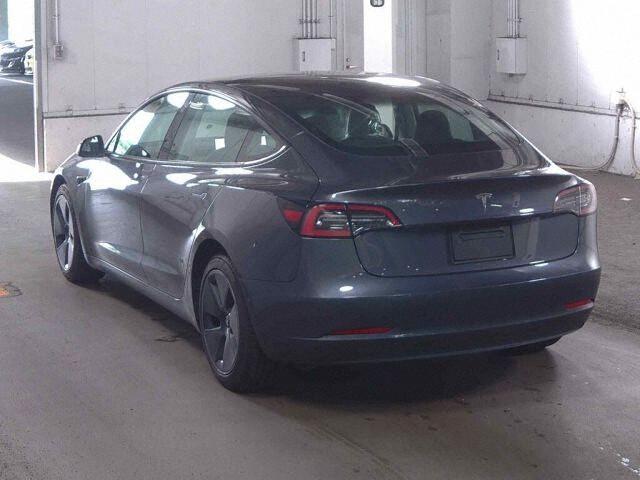 2021 Tesla Model 3 SR + Refresh LFP