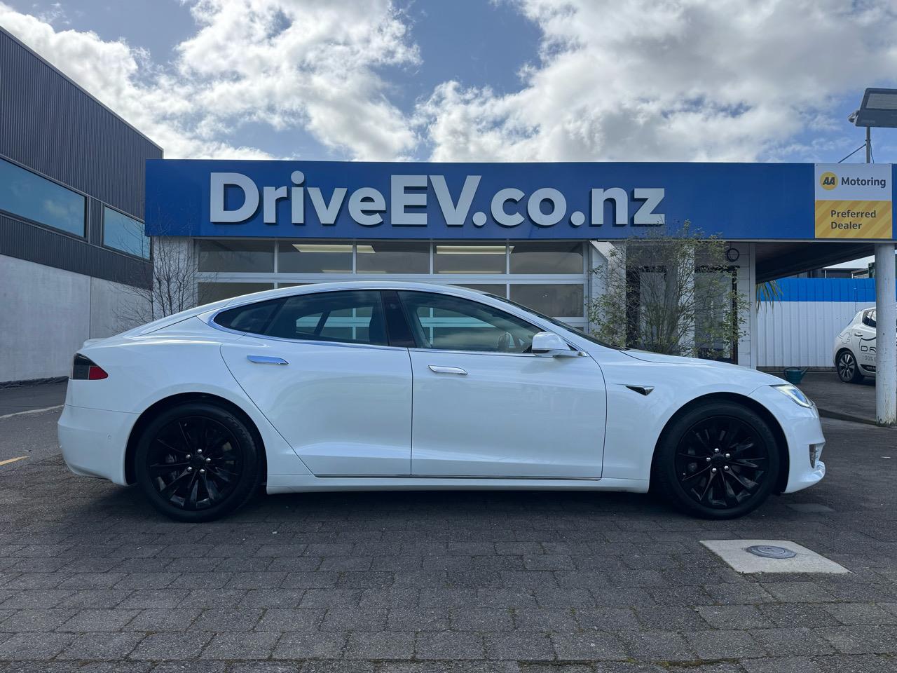 2016 Tesla Model S 90D AWD Facelift