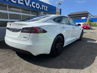 2016 Tesla Model S 90D AWD Facelift